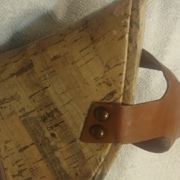 Shoes - Picture 9 of 10